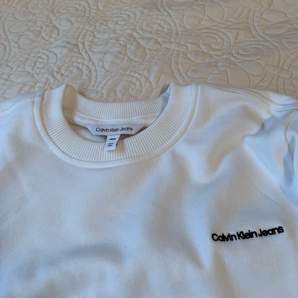 Calvin Klein sweatshirt - Picture 2 of 3